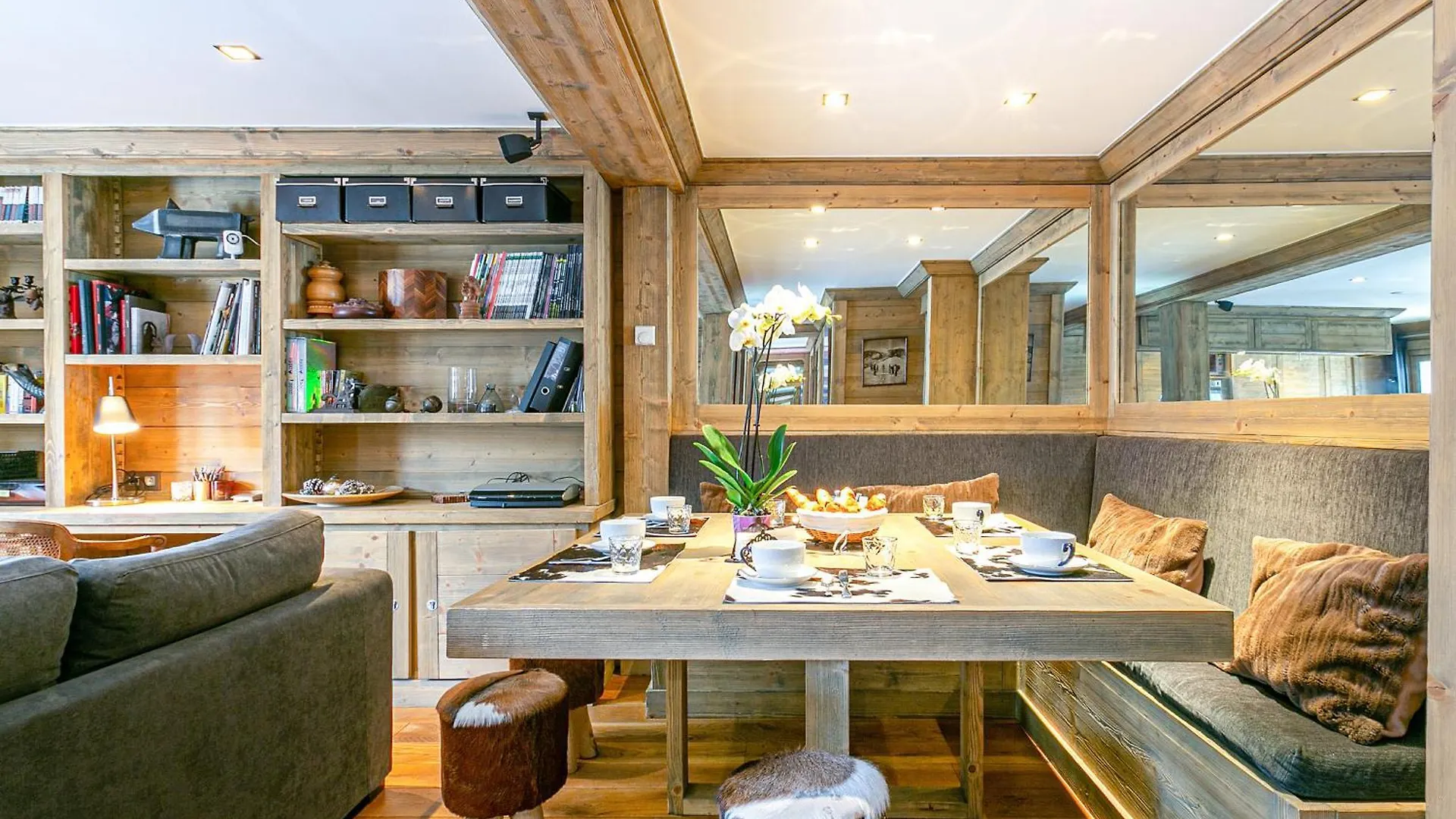 Appartement Elegant A Courchevel Avec 3 Chambres Et Service De Conciergerie - Fr-1-613A-12 France